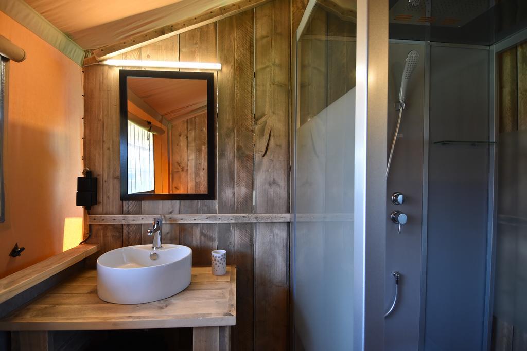 Glamping Aan De Vleterbeke Hotel Vleteren Exterior photo